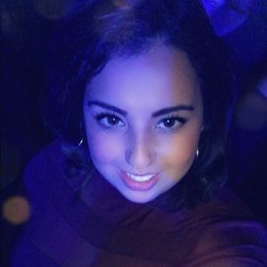 Meet your Posher, Stephanie